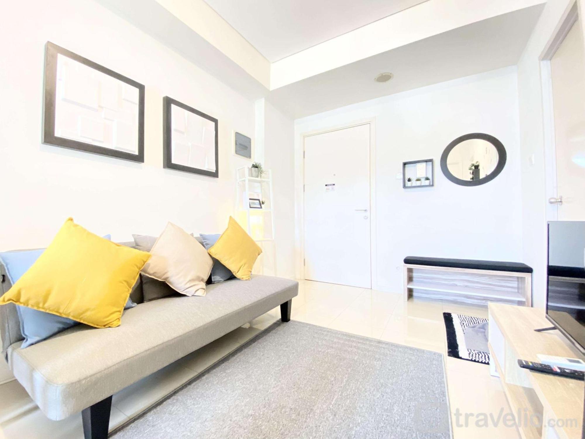 Apartemen Cheerful And Homey 2br At Parahyangan By Travelio Bandung