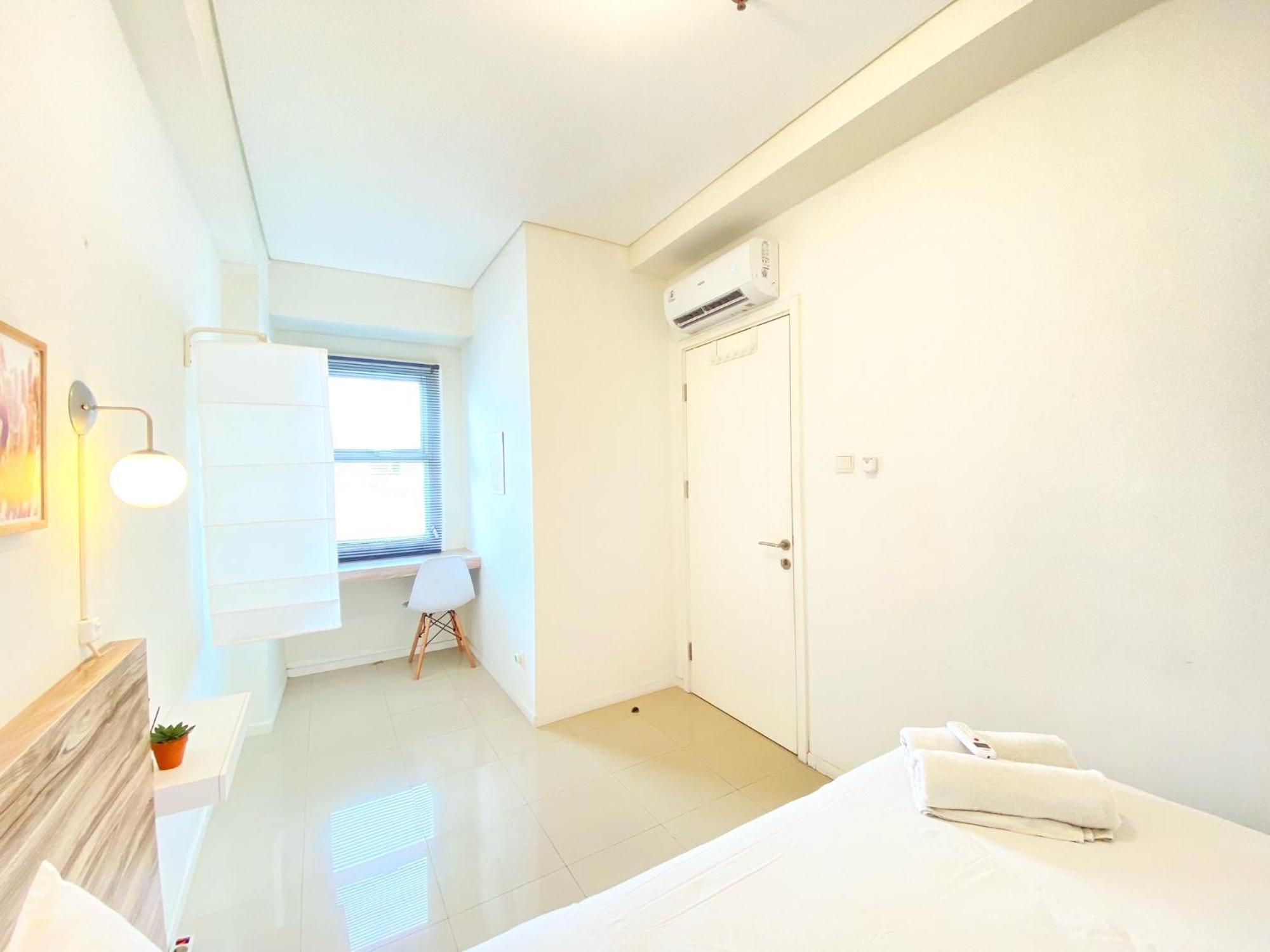 Cheerful And Homey 2br At Parahyangan By Travelio * Bandung